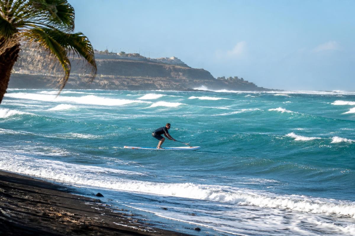 What wind speed is too windy for SUP?